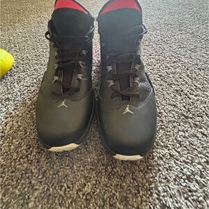 Jordan Men's Black and Red Sneakers